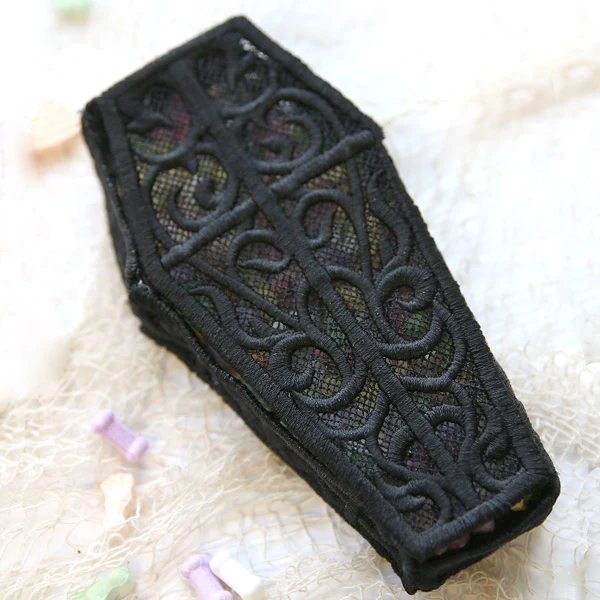 Coffin (Lace)