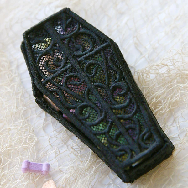 Coffin (Lace) - Image 3