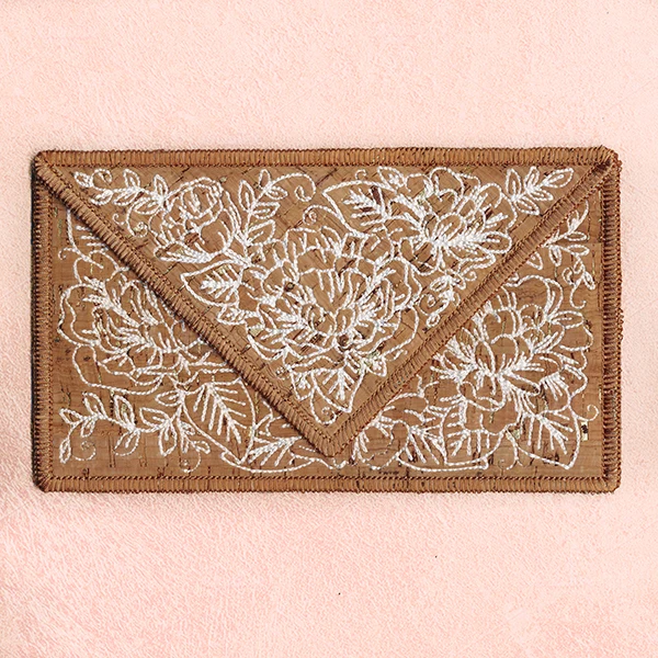 Delicate Floral Clutch (In-the-Hoop) - Image 5