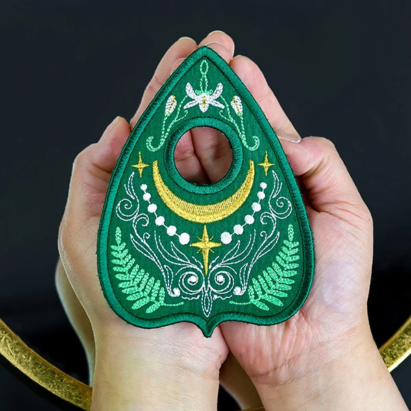 Dreamy Planchette (In-the-Hoop)