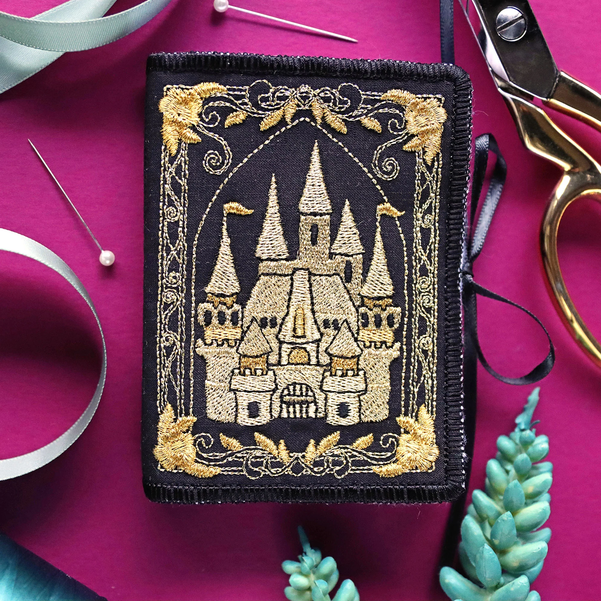 Enchanted Castle Needle book (In-the-Hoop) - Image 9