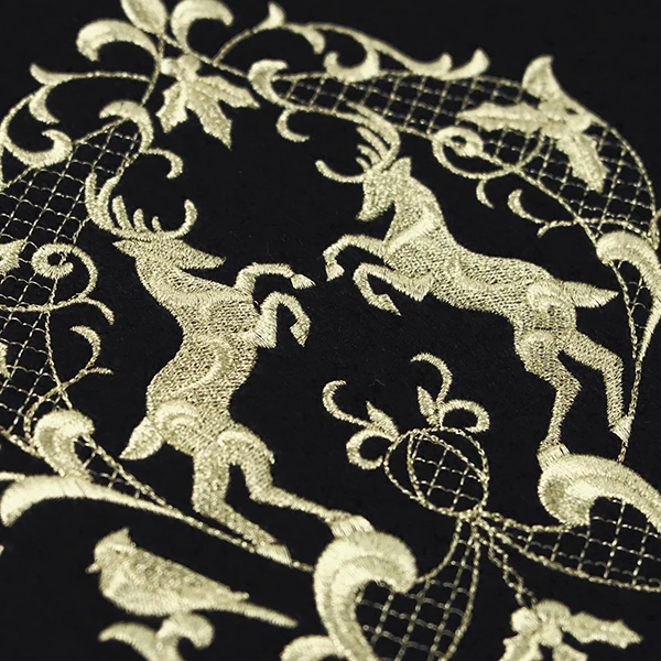 Glistening Holiday Crest - Image 6